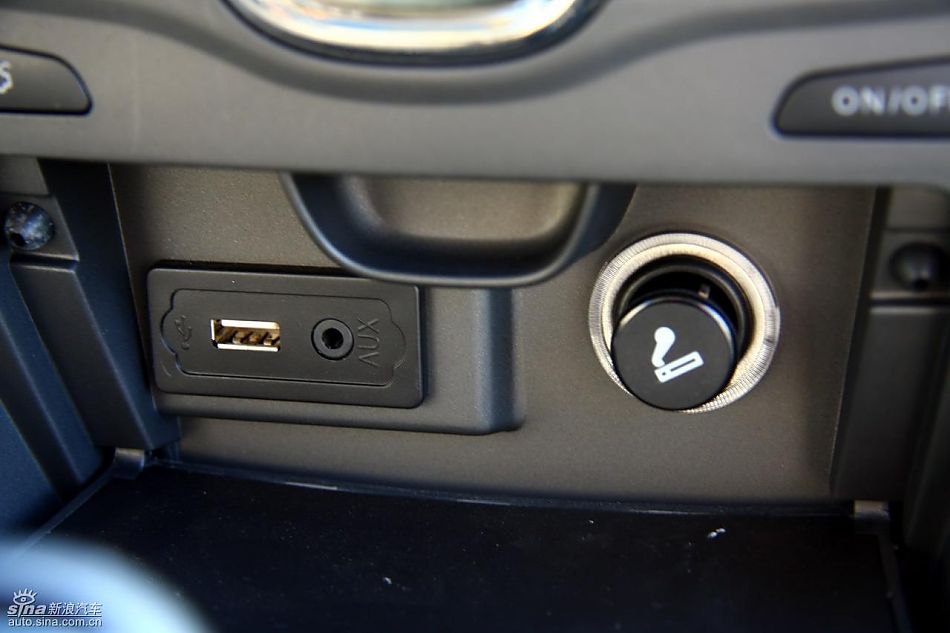 中华骏捷FSV试车实拍图内饰