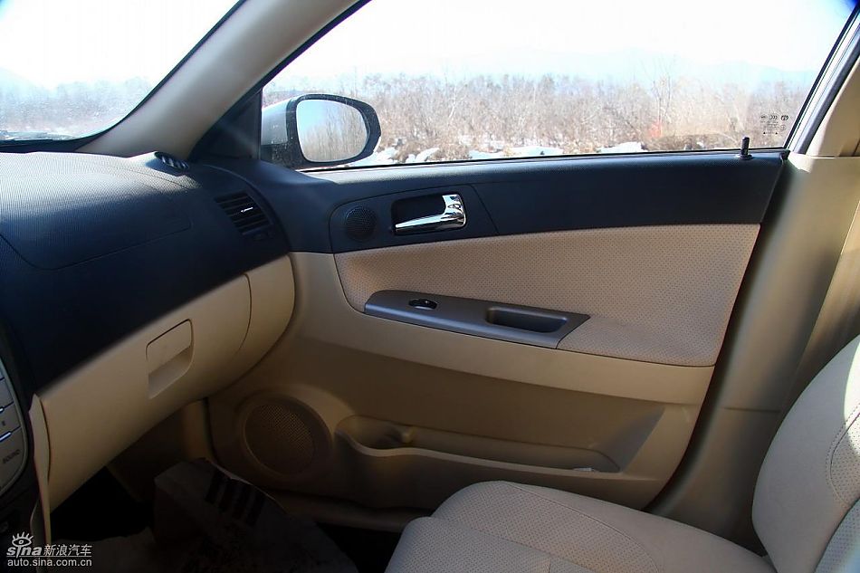 中华骏捷FSV试车实拍图内饰