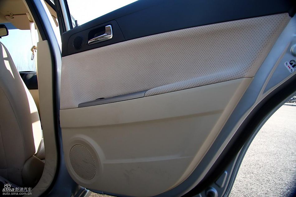 中华骏捷FSV试车实拍图内饰