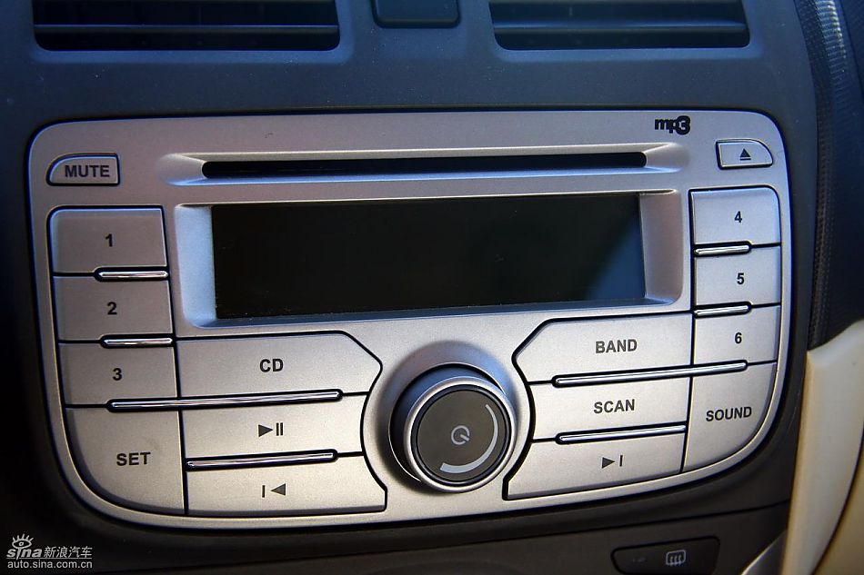 中华骏捷FSV试车实拍图内饰