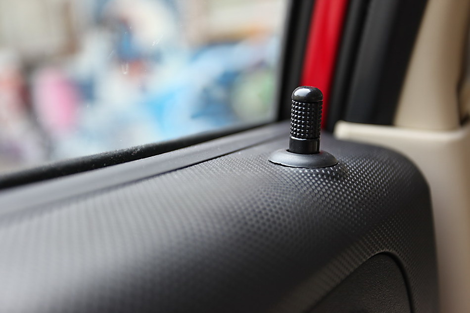 中华骏捷FSV 1.6AT内饰图片