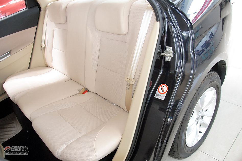 2011款中华骏捷FSV新锐版