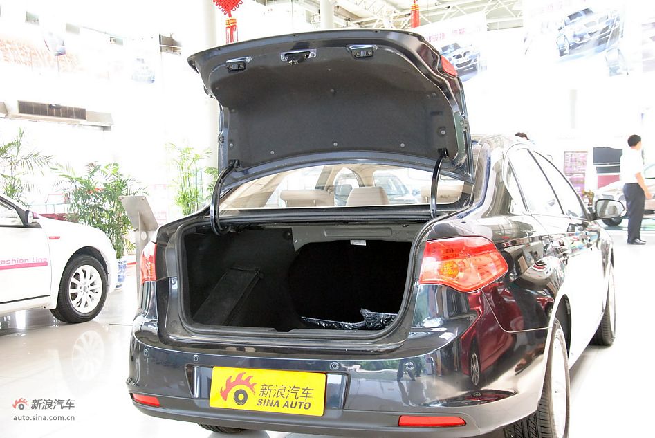 2011款中华骏捷FSV新锐版