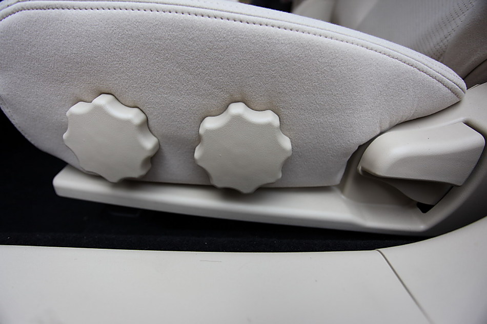 中华骏捷FSV 1.6AT内饰图片