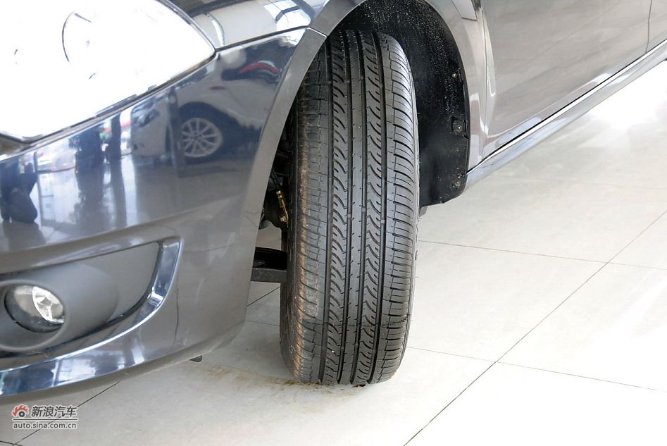 2011款中华骏捷FSV新锐版