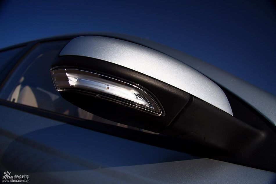 中华骏捷FSV试车实拍图发动机细节与其他