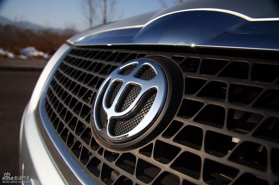 中华骏捷FSV试车实拍图发动机细节与其他