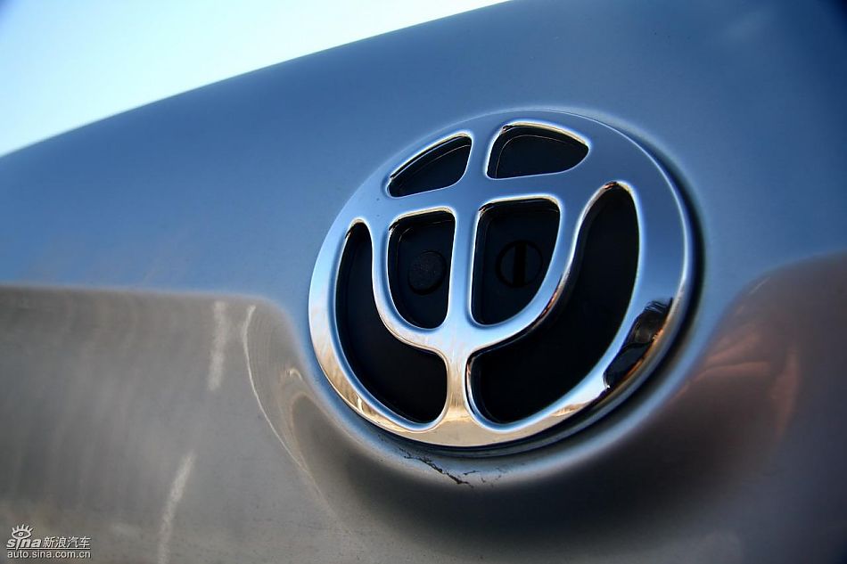 中华骏捷FSV试车实拍图发动机细节与其他