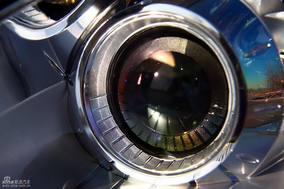 中华骏捷FSV试车实拍图发动机细节与其他