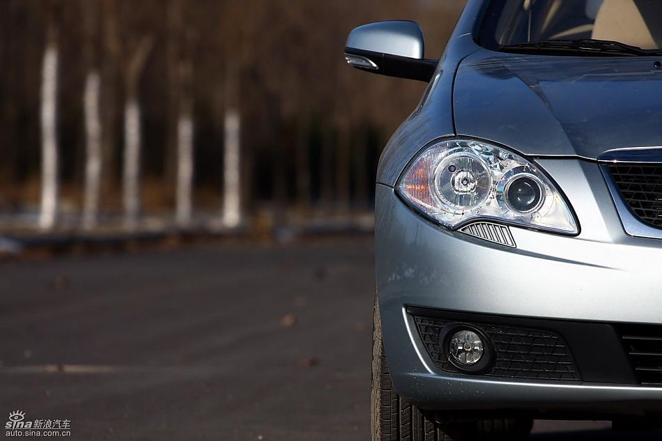 中华骏捷FSV试车实拍图发动机细节与其他