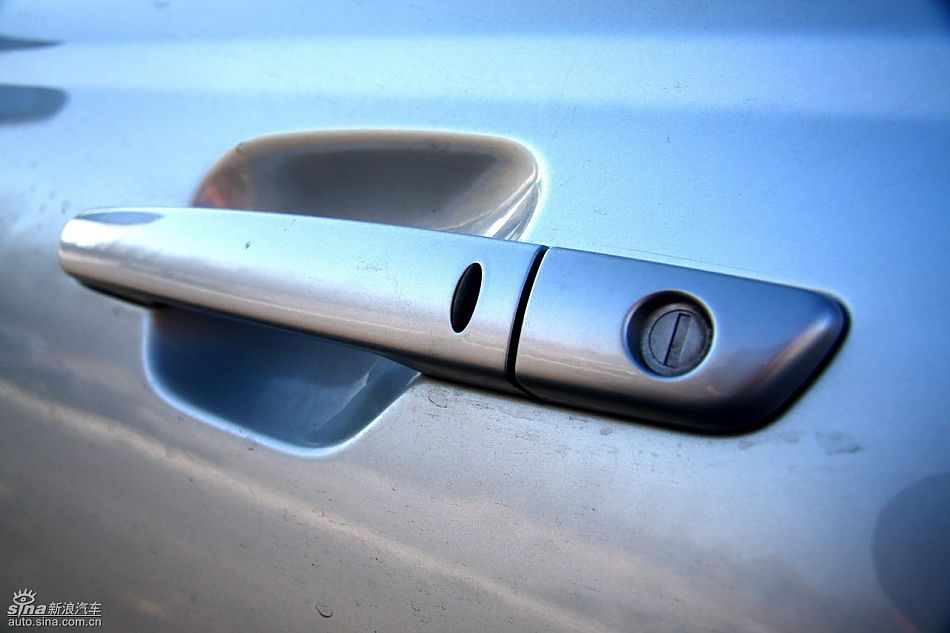 中华骏捷FSV试车实拍图发动机细节与其他