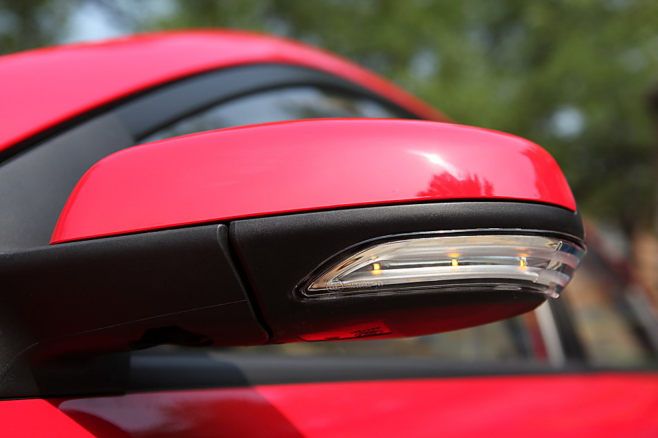 中华骏捷FSV 1.6AT外观图片