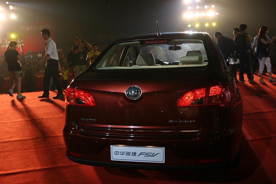 骏捷FSV展车图片