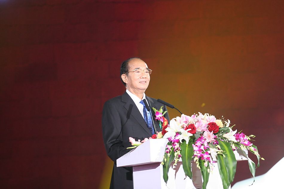 中华文化促进会主席高占祥