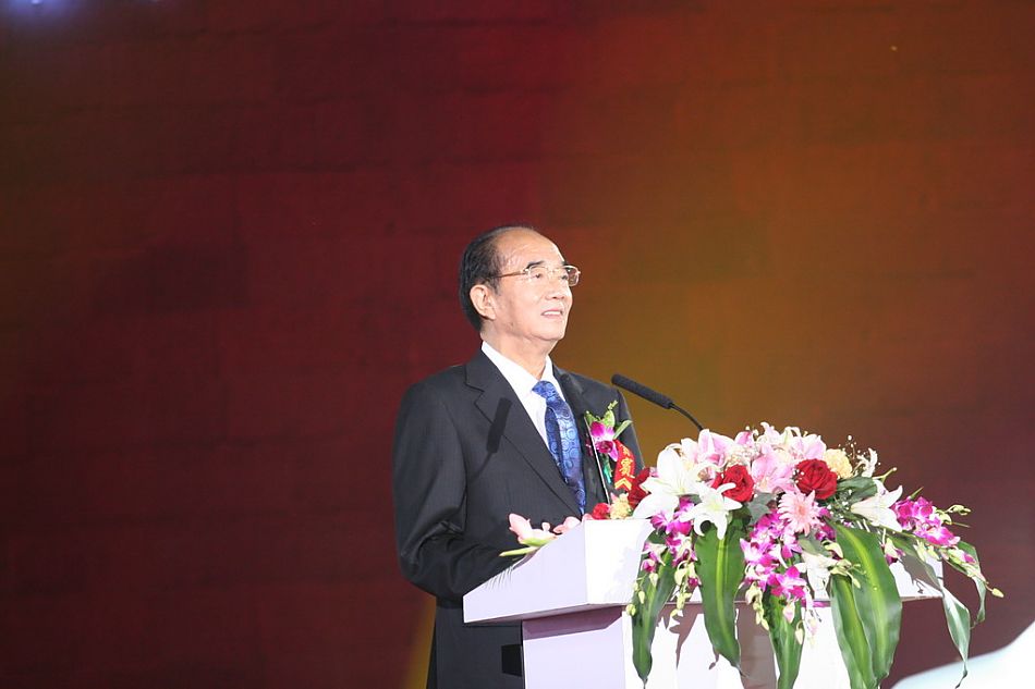 中华文化促进会主席高占祥