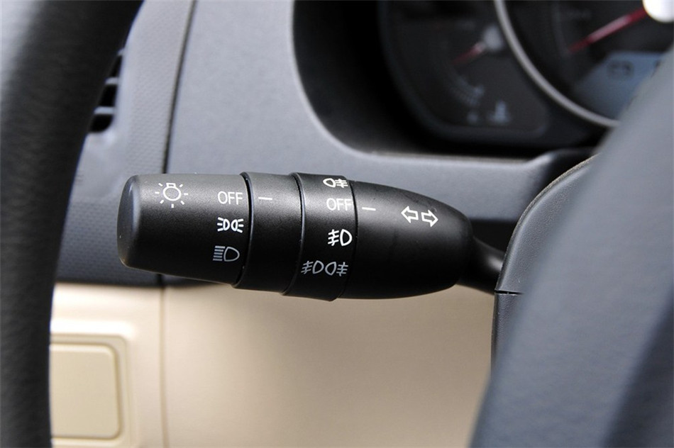 新锐版 2011款 1.5L MT 基本型