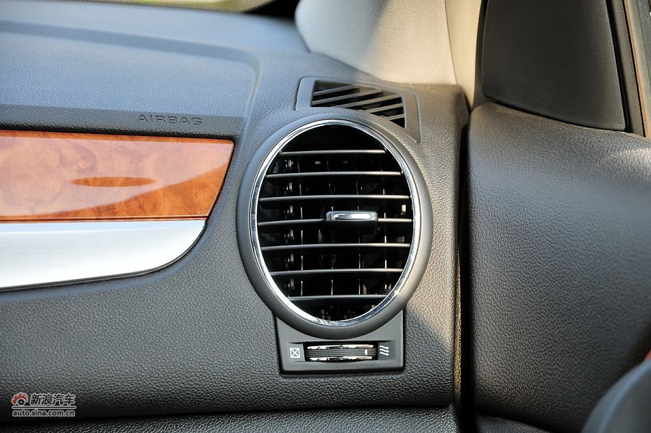 内饰及内部细节