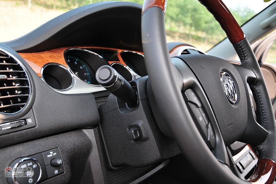 内饰及内部细节