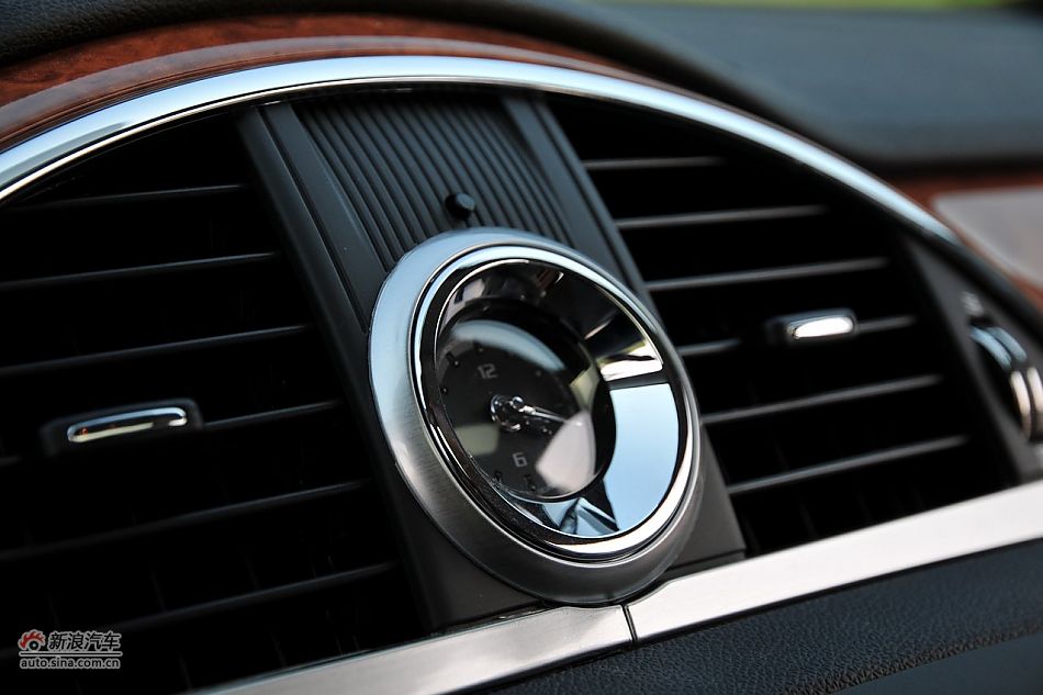 内饰及内部细节