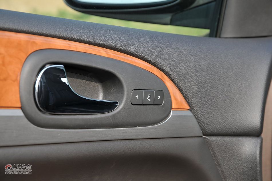 内饰及内部细节