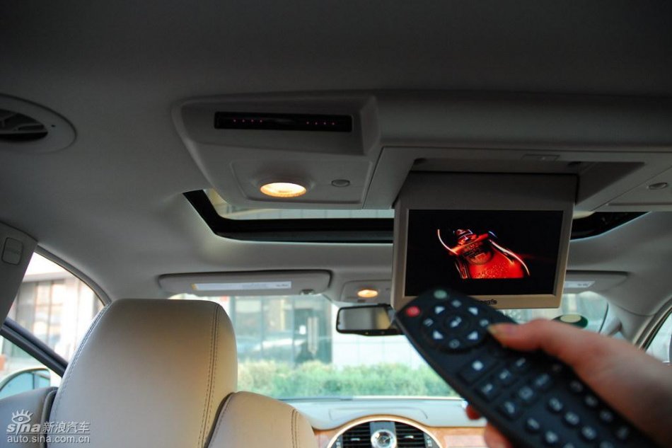 别克昂科雷内饰实拍图