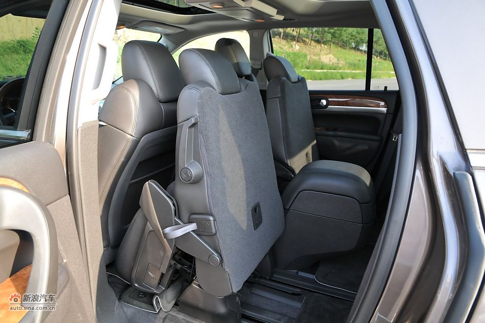 内饰及内部细节