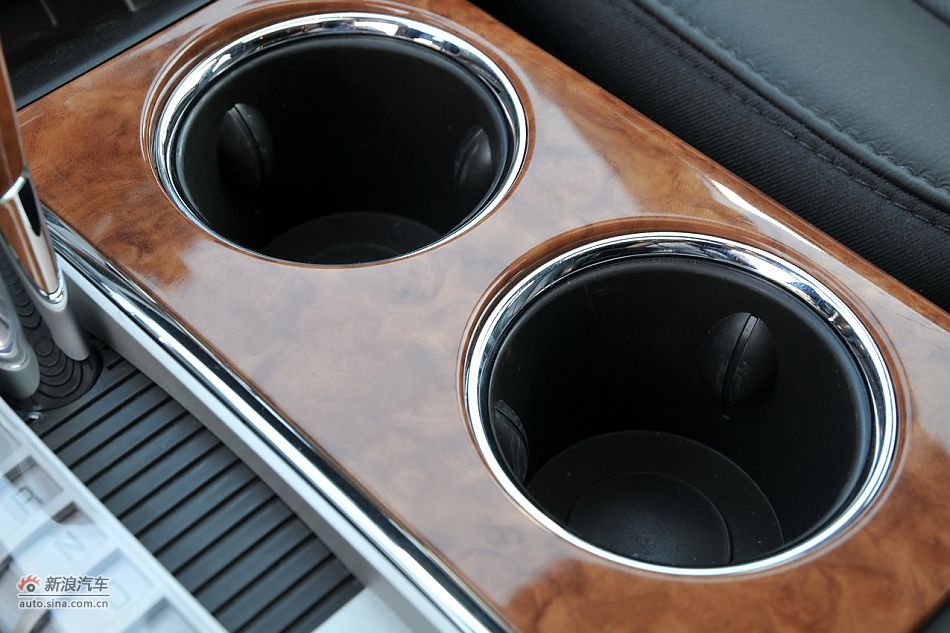 内饰及内部细节