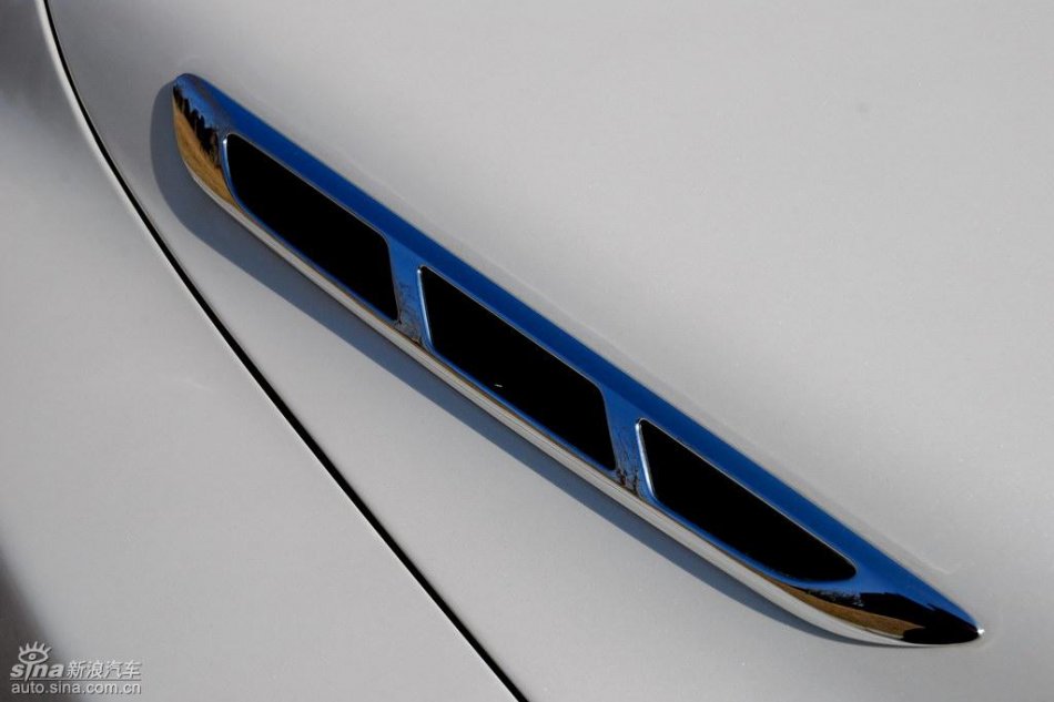 别克昂科雷外观实拍图