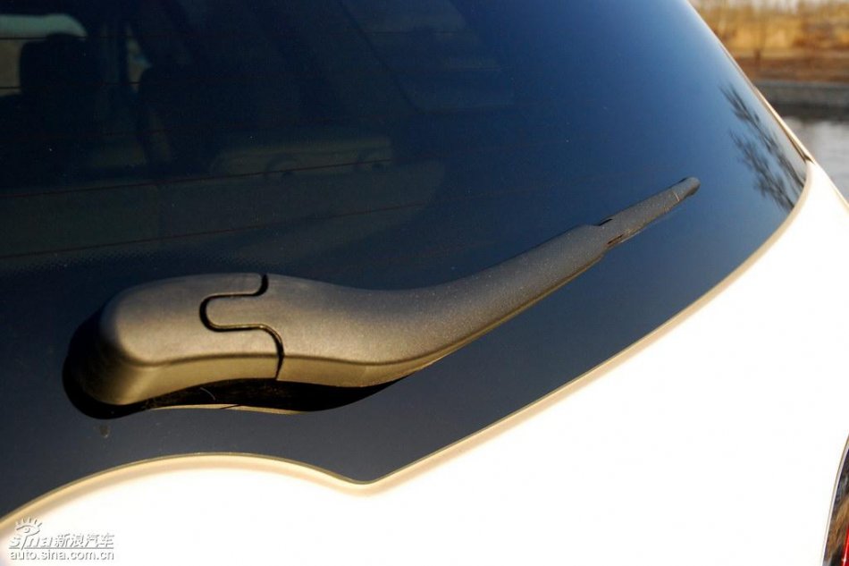 别克昂科雷外观实拍图