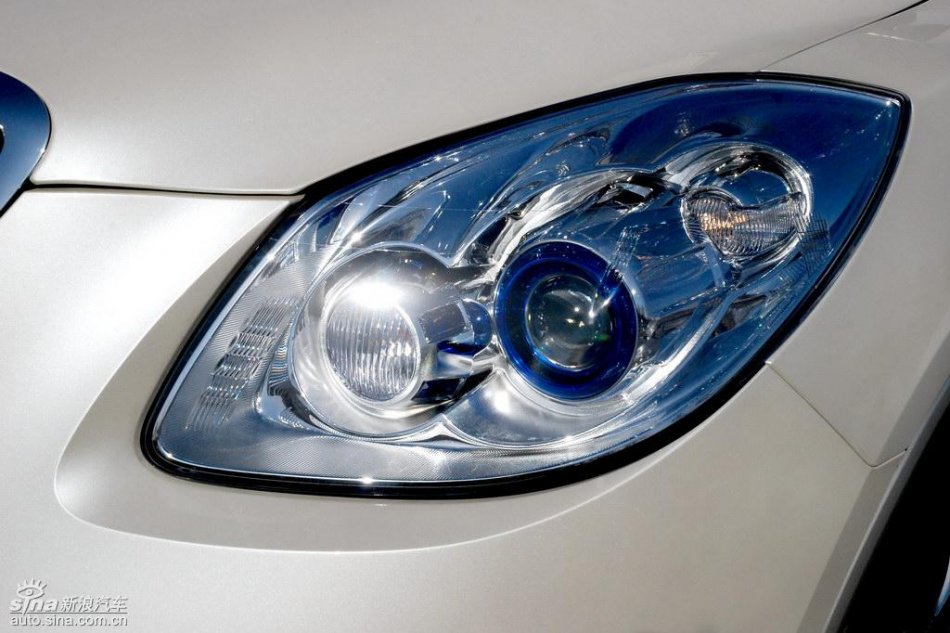 别克昂科雷外观实拍图