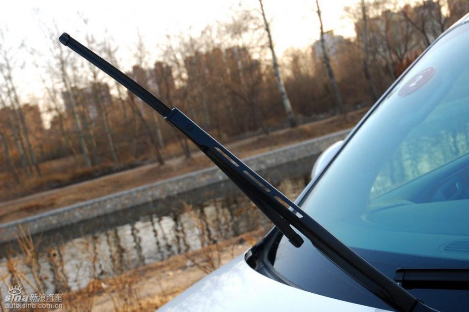 别克昂科雷外观实拍图