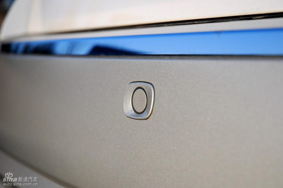 别克昂科雷外观实拍图