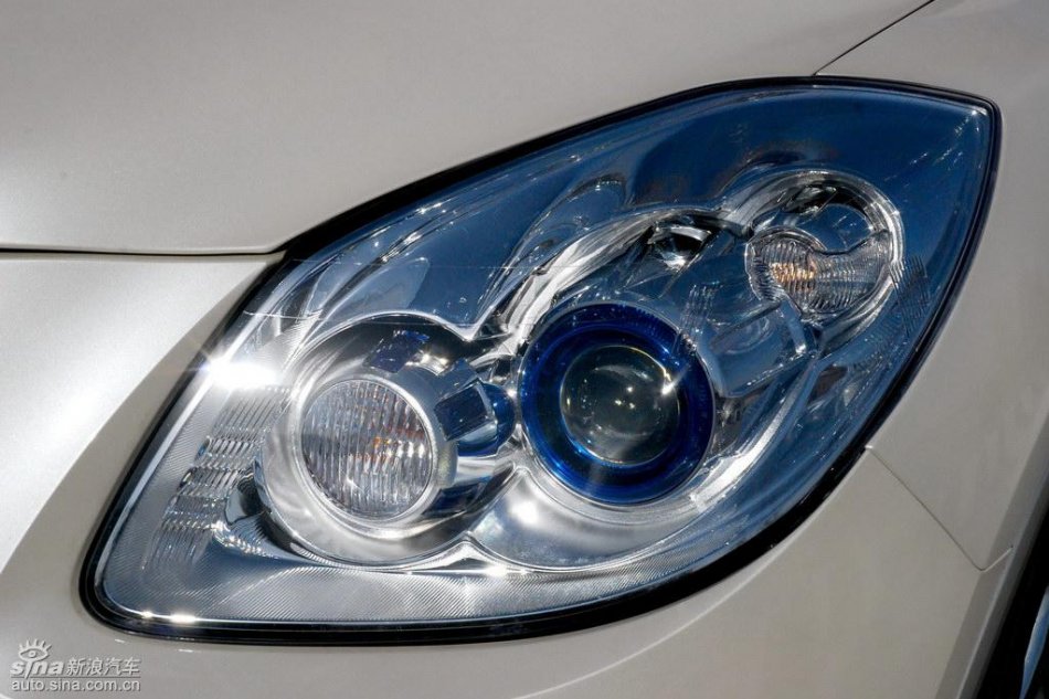 别克昂科雷外观实拍图