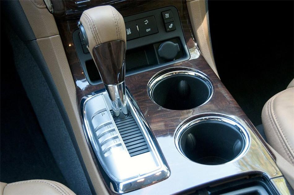 2013款 3.6L 四驱 AT 旗舰版 内饰