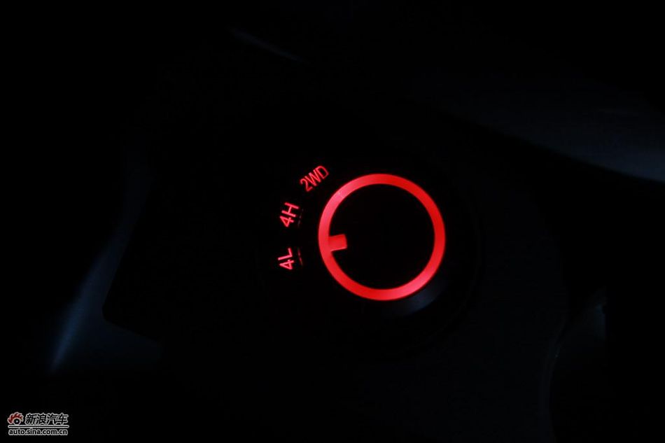 陆风X8试驾实拍图内饰