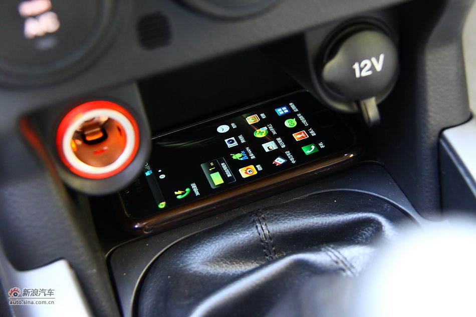 陆风X8座椅空间