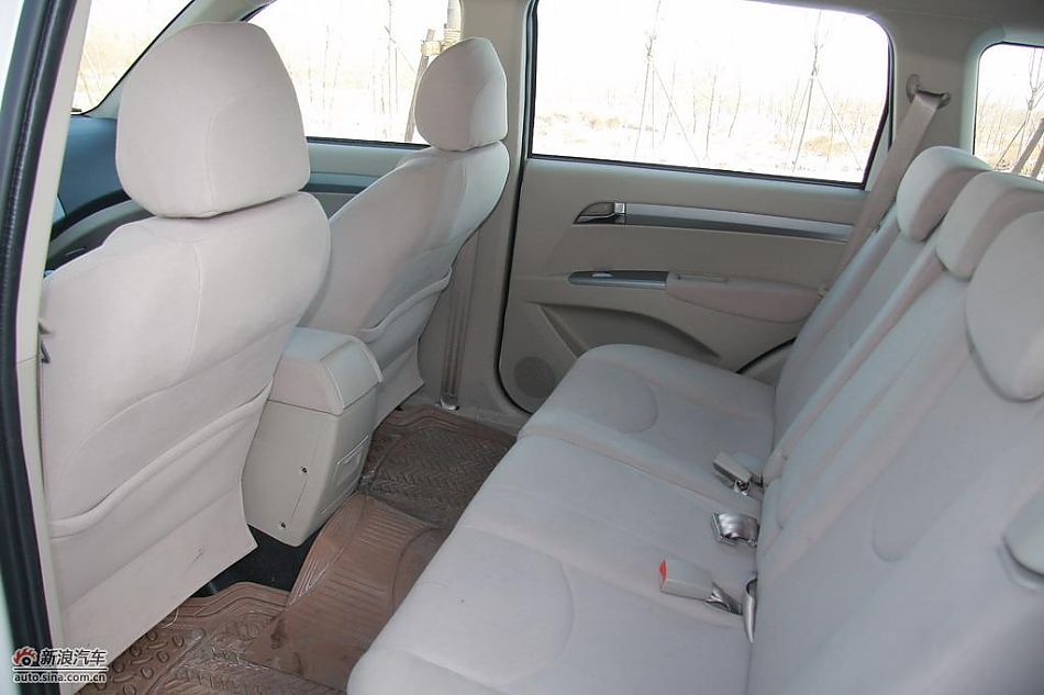 陆风X8试驾实拍图内饰