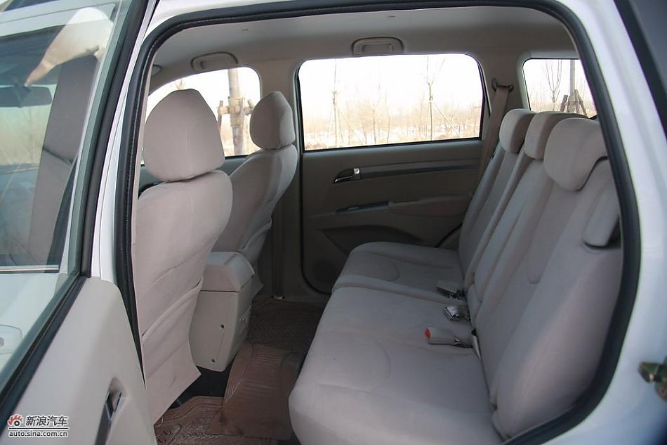 陆风X8试驾实拍图内饰