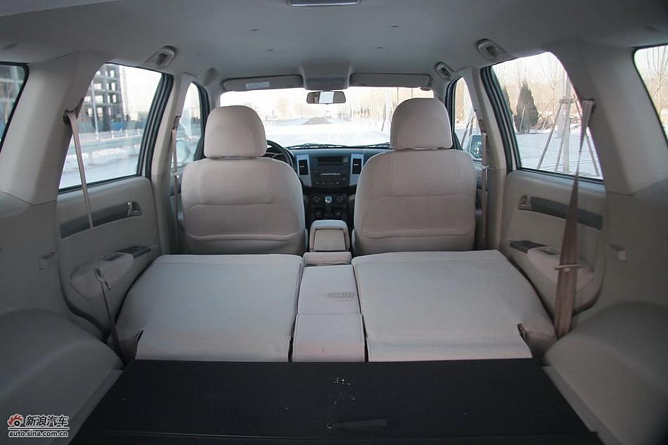 陆风X8试驾实拍图内饰