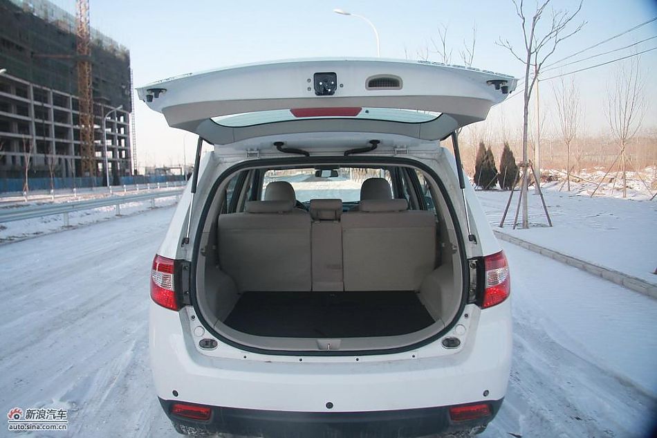 陆风X8试驾实拍图细节与其他