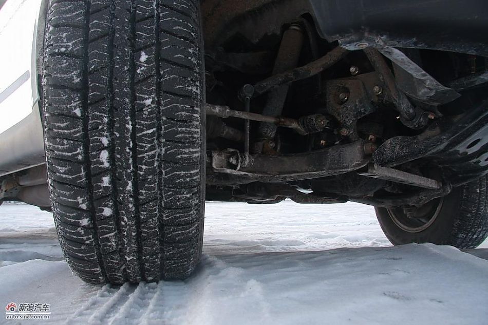 陆风X8试驾实拍图细节与其他