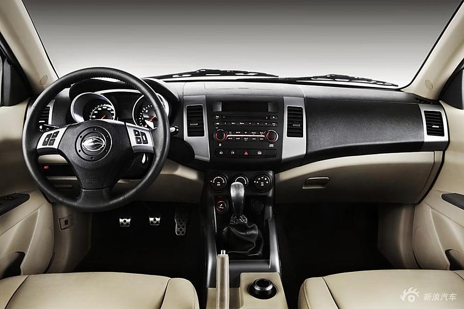 陆风X8资料内饰图