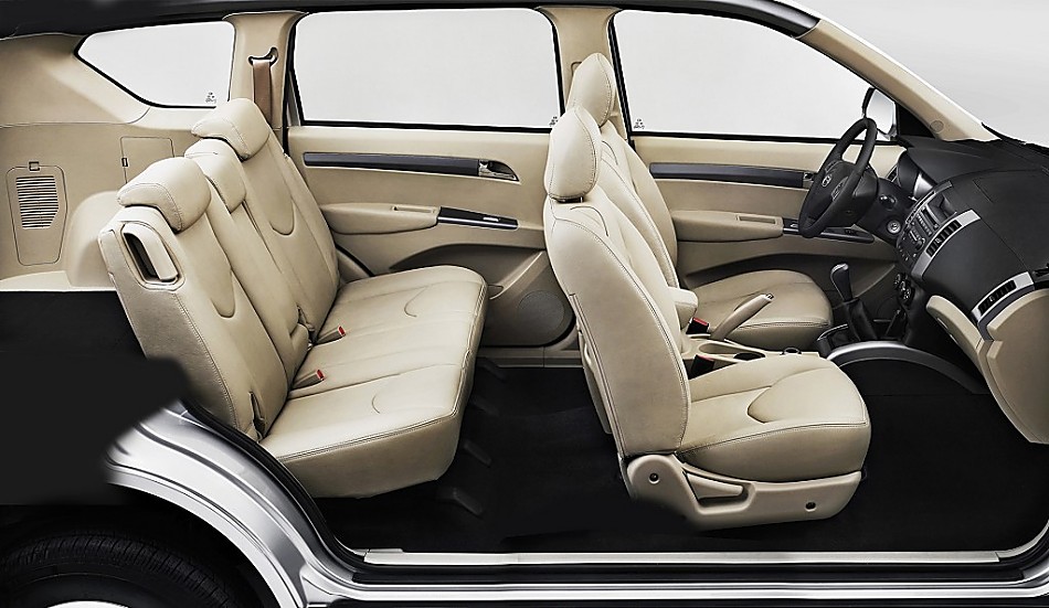 江铃陆风X8内饰