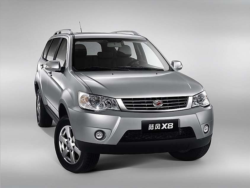 江铃陆风X8外观