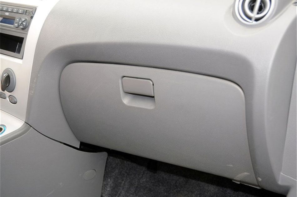 2011款开瑞优雅1.2L手动新标准型