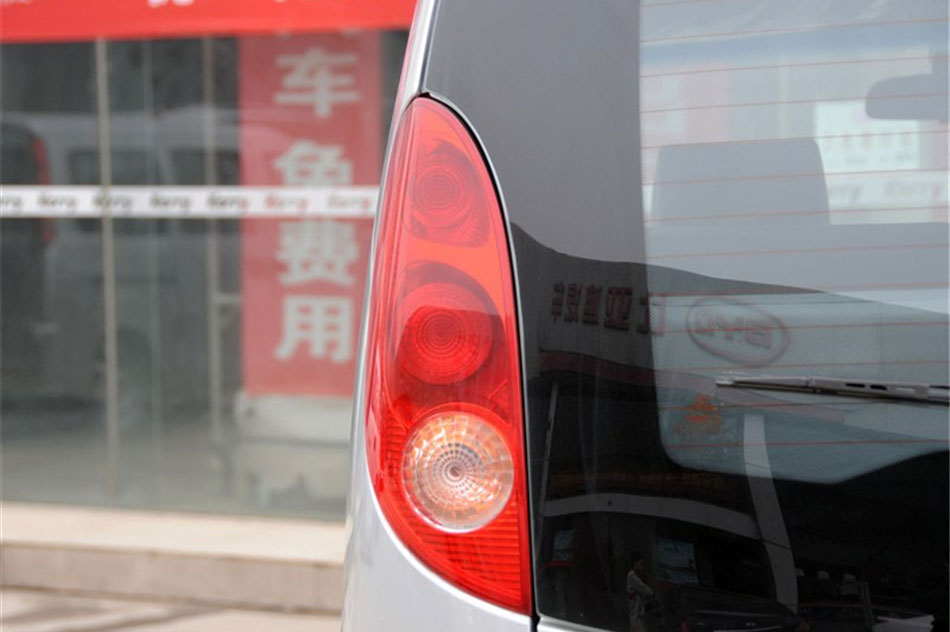 2011款开瑞优雅1.2L手动新标准型