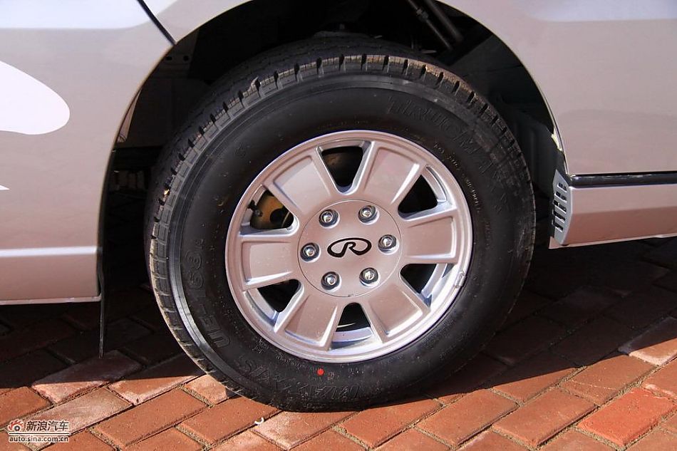 威麟H5上市现场图