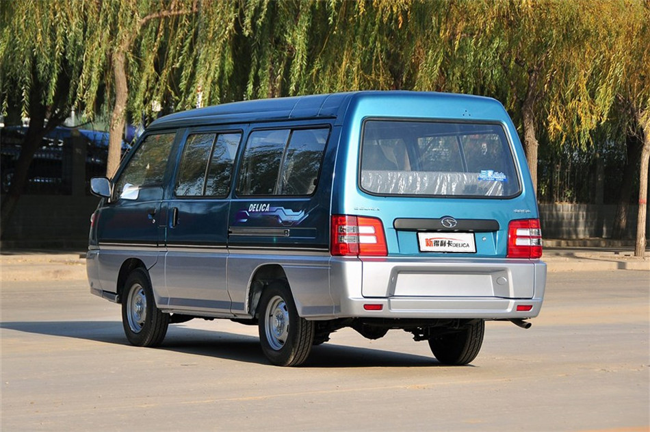 2014款 2.0L MT 新创业先锋实用型 7/9座 外观