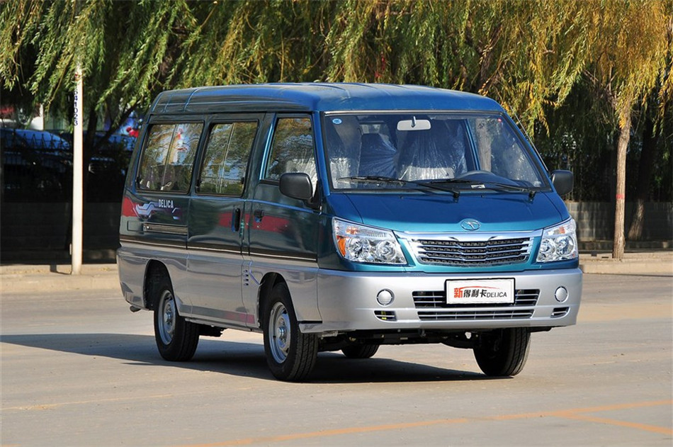 2014款 2.0L MT 新创业先锋实用型 7/9座 外观