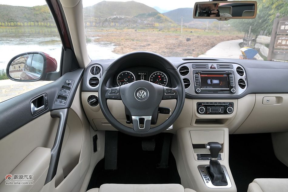 2010款途观2.0T四驱旗舰导航版